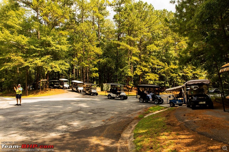 Peachtree City, USA: A city where residents use golf carts as the main mode of transport-golfcarts2.jpg