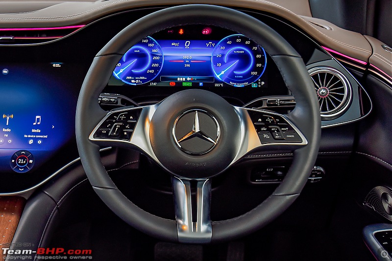Mercedes-Benz EQE SUV Review-2023_mercedes_eqe_suv_interior_05.jpg