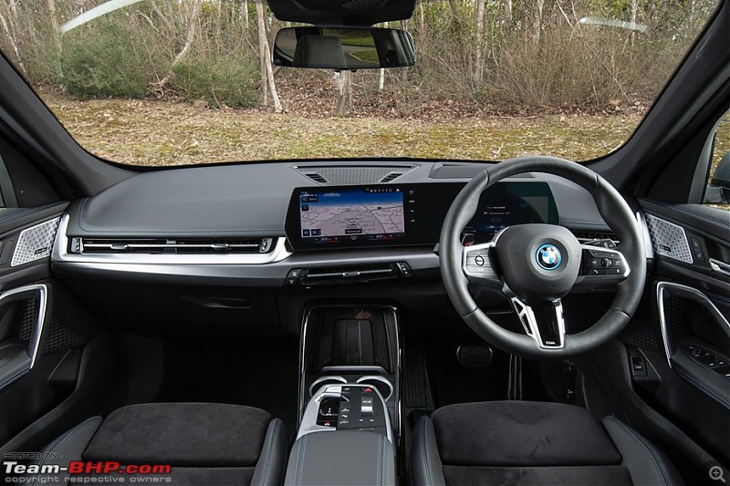 Comparison : EVs priced between Rs. 50 lakhs - Rs. 1.3 crores-87bmwix1dashboard.jpg