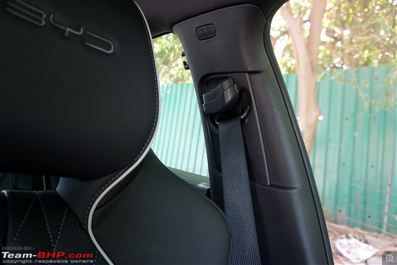 BYD Seal Review-2024_byd_seal_interior_17.jpg