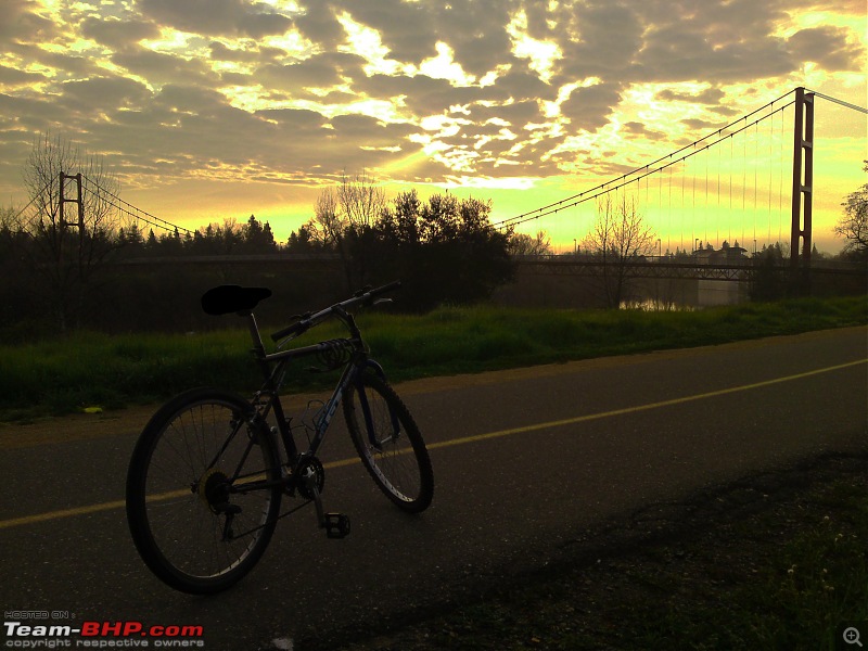 The Official non-auto Image thread-bike-sunrise.jpg