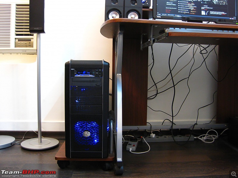 Pics Of My Over The Top Gaming Rig and My Torrent / Browsing Rig-img_2106.jpg