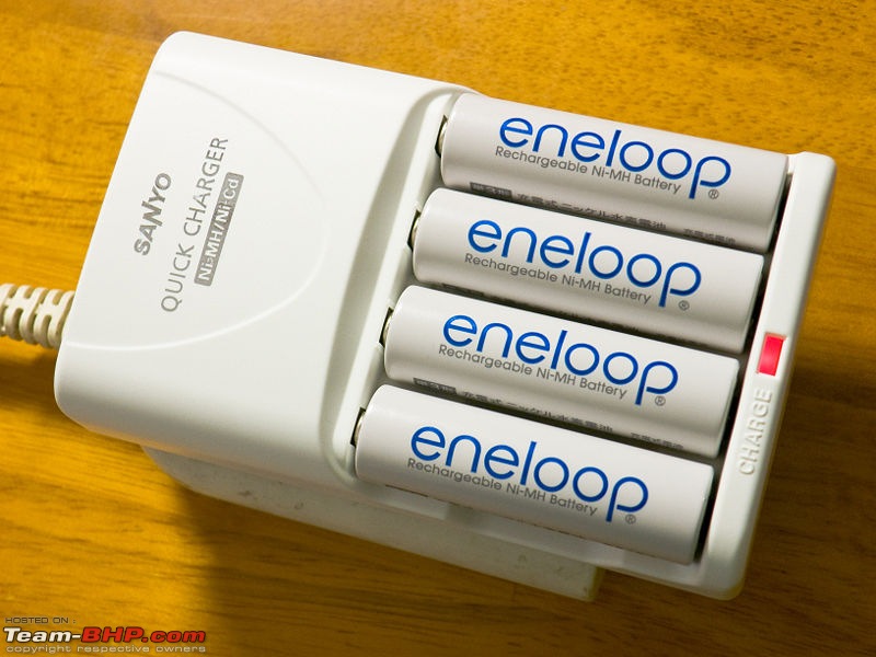 Battery Charger & Rechargeable batteries-800pxeneloop_aa_ja_on_charger.jpg
