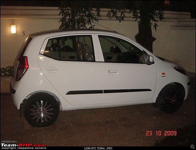 Automatic for 3 lakhs: Used i10 vs Used A-Star vs New Nano-dsc00896.jpg