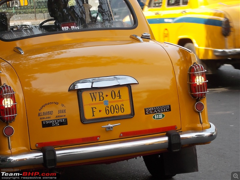 Hindustan Ambassador revival-kolkataambazarirallyapr2013-053.jpg