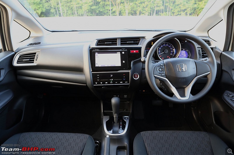 The 2015 Honda Jazz (3rd-gen)-2014hondafitinterior01.jpg