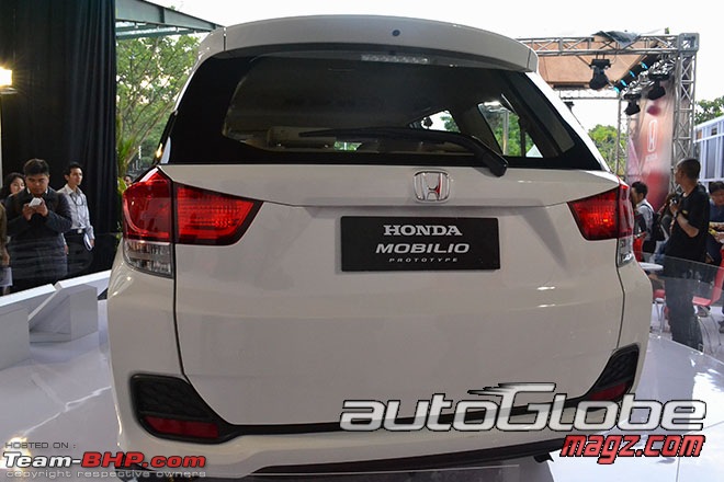 Honda Mobilio (Brio-based MPV) coming soon? EDIT: pre-launch ad on p29-hondamobiliorear.jpg
