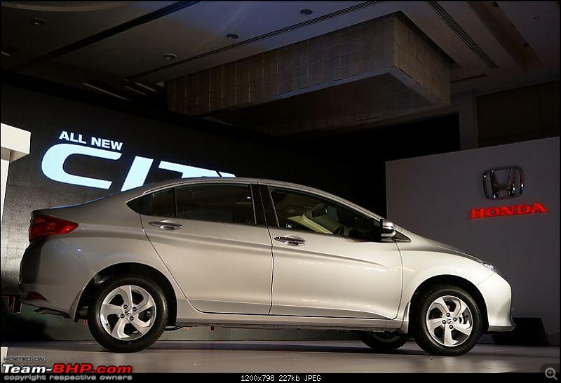 Pics & Report: 2014 Honda City unveiled in India-005city13004.jpg