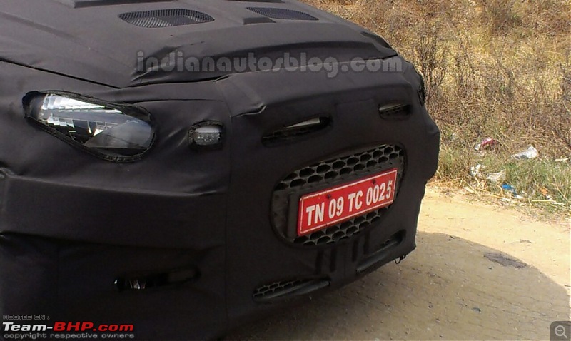 SCOOP Pics! 2014 Hyundai i20 spotted testing in India *UPDATE* Now launched @ 4.89L-1iabspies2015hyundaii20headlight1024x612.jpg
