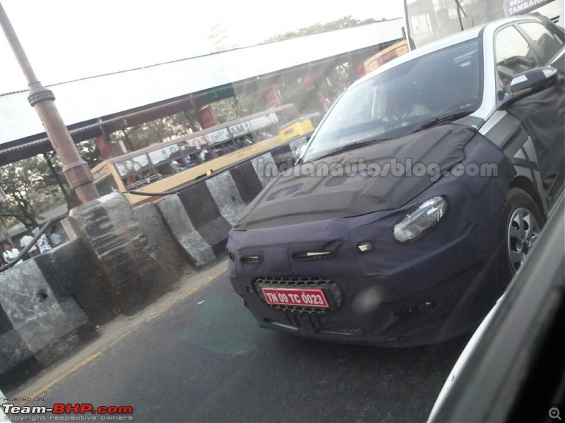 SCOOP Pics! 2014 Hyundai i20 spotted testing in India *UPDATE* Now launched @ 4.89L-2015hyundaii20newspyshotfront1024x768.jpg