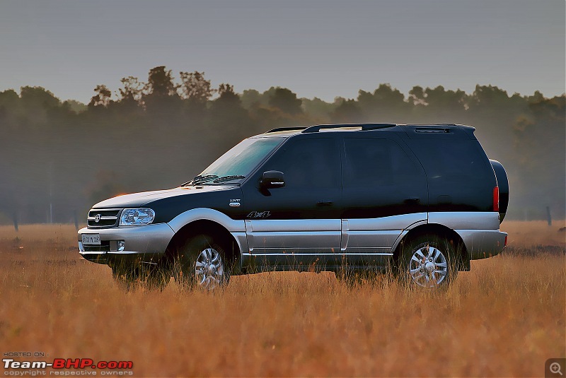 What happened to good looking cars?!-tata_safari_dicor_2.2.jpg