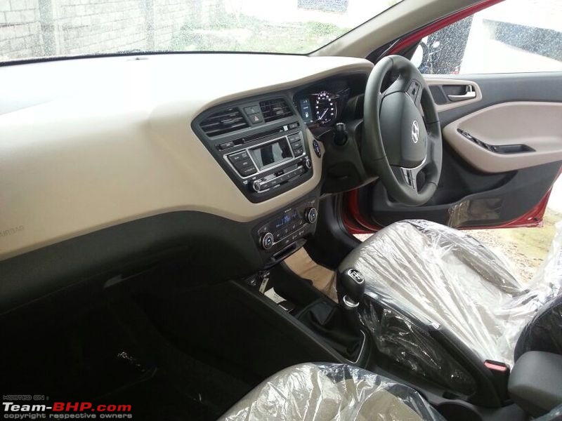 SCOOP Pics! 2014 Hyundai i20 spotted testing in India *UPDATE* Now launched @ 4.89L-newhyundaielitei20picsdashboard.jpeg