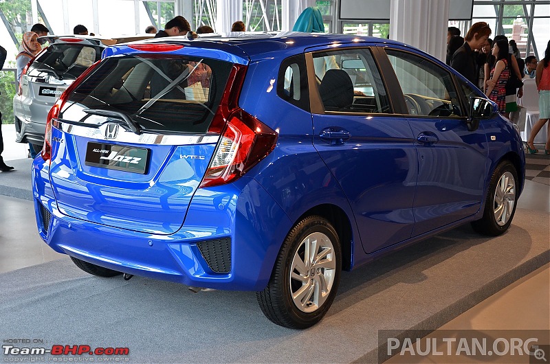 The 2015 Honda Jazz (3rd-gen)-hondajazzmalaysiablue3.jpg