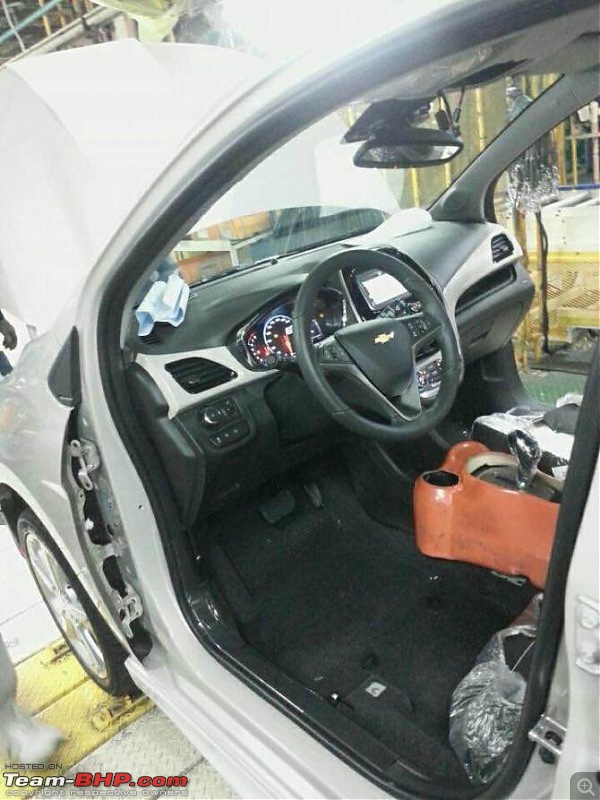 Second generation Chevrolet Beat (Spark, internationally) coming in 2015-2016chevroletsparkdashboardspyshot.jpg