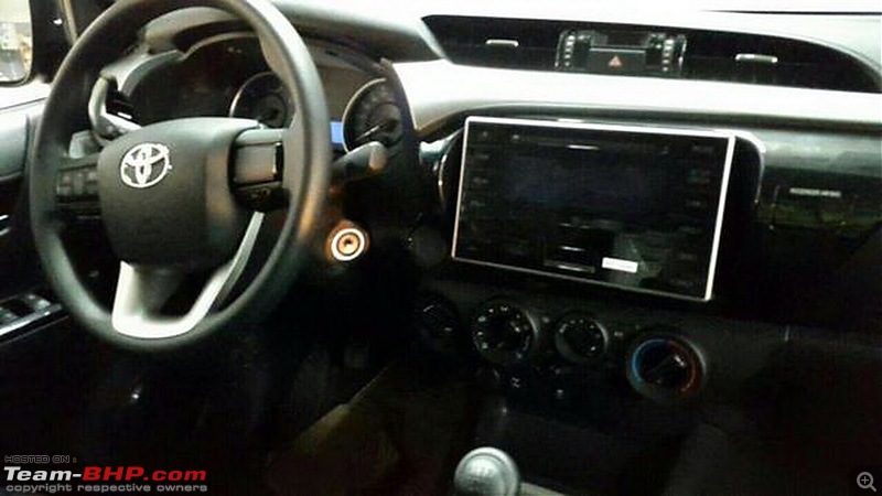 New Toyota Fortuner caught on test in Thailand-interiortoyotahiluxbaru.jpg
