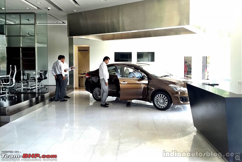 Maruti opens NEXA dealerships for premium cars-marutinixadealer3.jpg