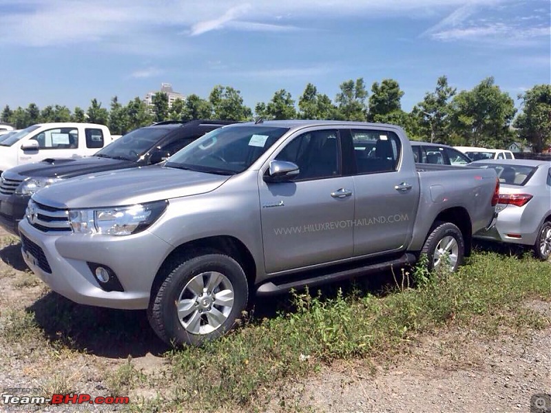 New Toyota Fortuner caught on test in Thailand-10687049_820087318069368_6656599843882000431_n.jpg