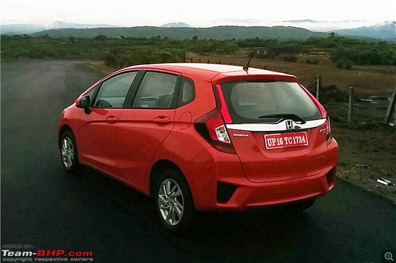 The 2015 Honda Jazz (3rd-gen)-0_0_860_http172.17.115.18082galleries20150610101040_jazzrearstatic.jpg