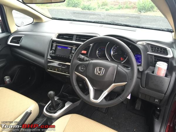 The 2015 Honda Jazz (3rd-gen)-chg4ytmwqaa5xqr.jpg