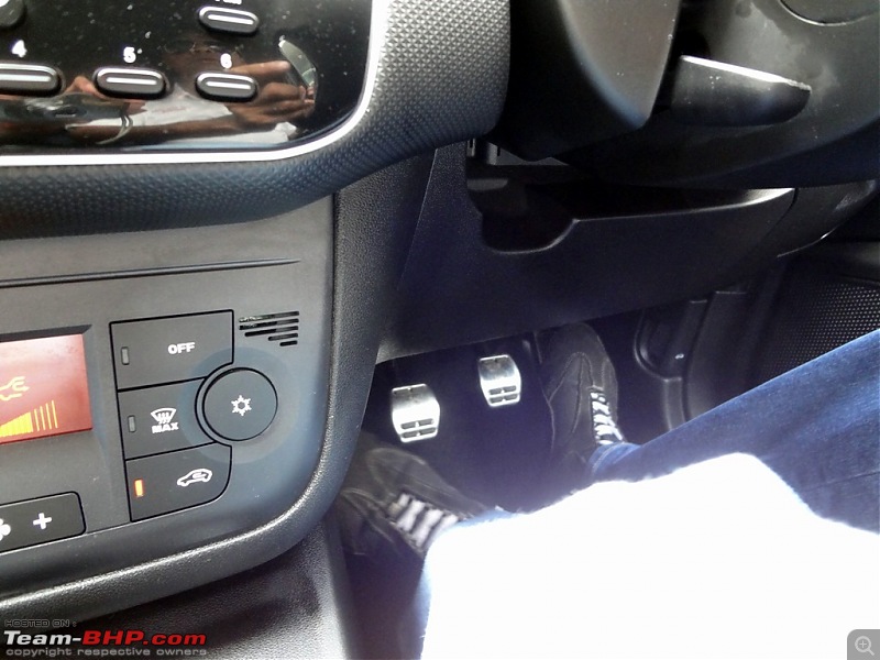 A Close Look: Fiat Punto Abarth. EDIT: Now launched at Rs. 9.95 lakhs!-img-20.jpg