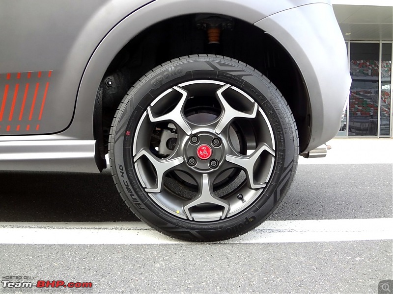 A Close Look: Fiat Punto Abarth. EDIT: Now launched at Rs. 9.95 lakhs!-img-14.jpg