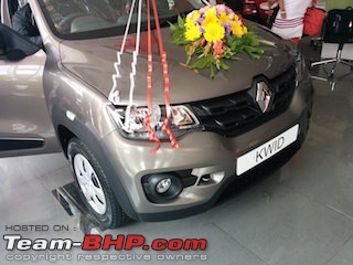 Renault's Kwid entry level hatchback unveiled EDIT: Now launched at Rs. 2.57 lakhs!-1.front-pose.jpg