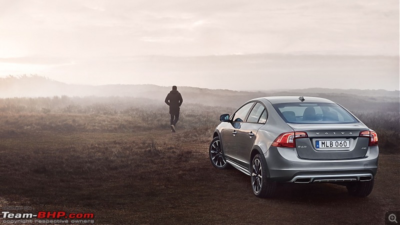 Volvo S60 Cross Country imported into India-2.jpg