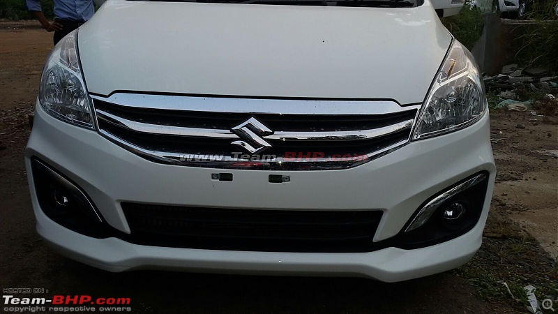 Maruti Ertiga Facelift caught at dealer stockyard-2.jpg