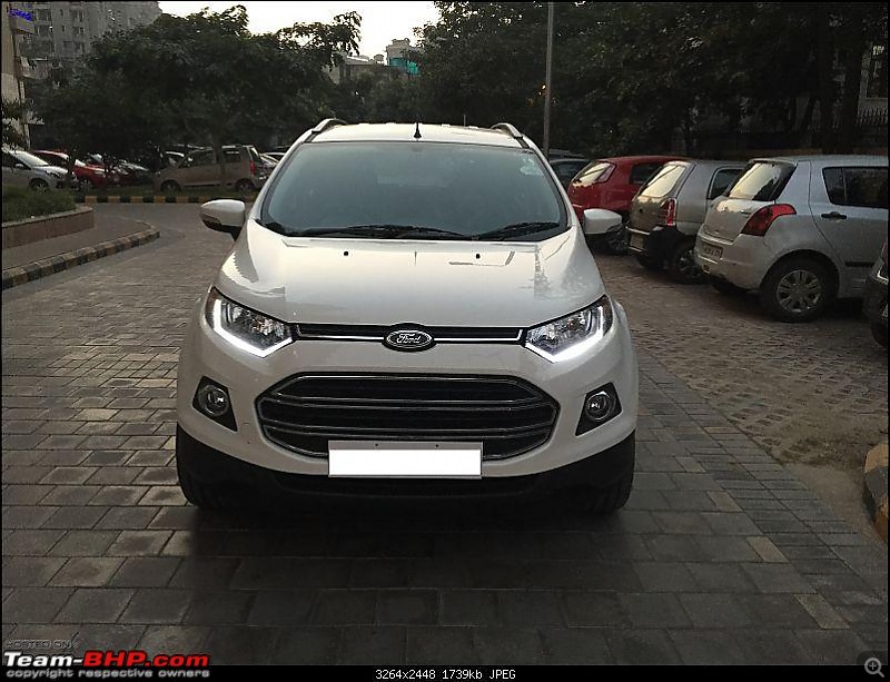 Ford EcoSport facelift launched at Rs. 6.79 lakh-signature-lamp.jpg