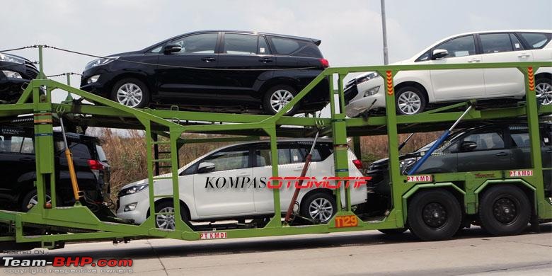 SCOOP! 2016 Toyota Innova spotted testing in Bangalore. More pics on page 7-2016toyotainnovaside1onavehiclecarrier.jpg