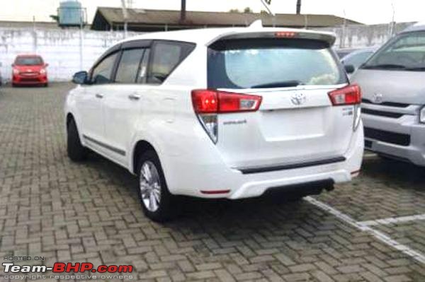 SCOOP! 2016 Toyota Innova spotted testing in Bangalore. More pics on page 7-2016toyotainnovarearblacksnapped.jpg