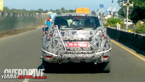 Renault Duster facelift spotted testing in India-2016renaultdusterspied1.jpg