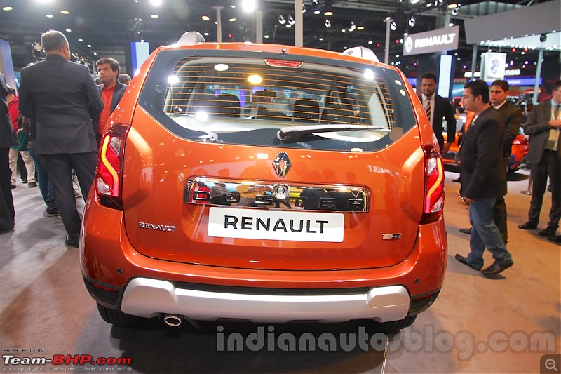 Renault Duster facelift spotted testing in India-2016renaultdusterfaceliftrearautoexpo2016.jpg