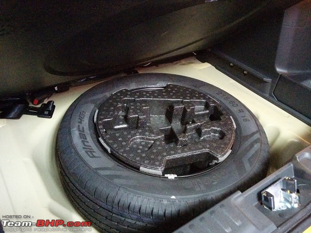 The Maruti Vitara Brezza @ Auto Expo 2016-2-spare-tyre.jpg