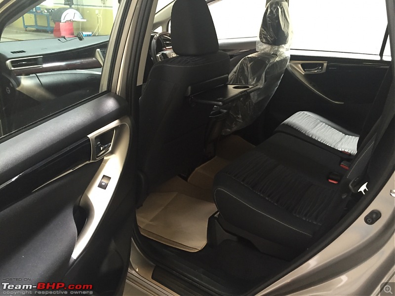 Toyota Innova Crysta @ Auto Expo 2016-imageuploadedbyteambhp1461490962.453177.jpg