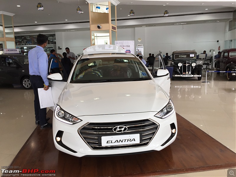 The 6th-gen Hyundai Elantra. EDIT: Launched at 12.99 lakh-img_0180.jpg