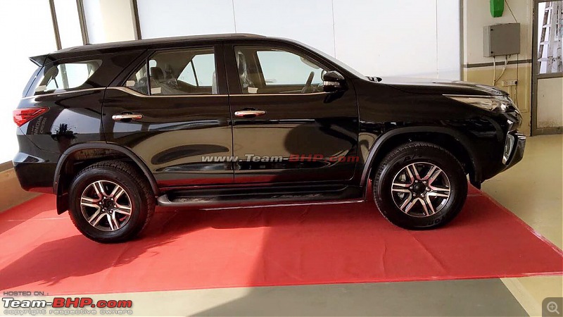 Scoop! Next-gen Toyota Fortuner spotted. EDIT: Preview on page 14-image00001.jpg