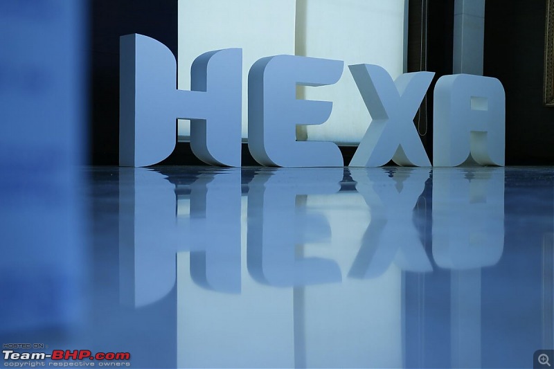 Tata Hexa @ Auto Expo 2016-cu91n6xusaad5kp.jpg