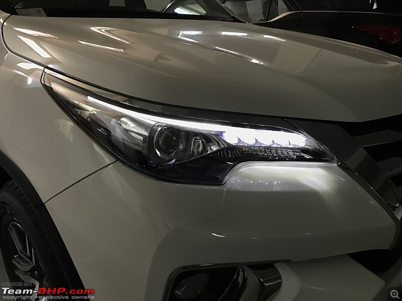 Scoop! Next-gen Toyota Fortuner spotted. EDIT: Preview on page 14-imageuploadedbyteambhp1477575443.869223.jpg