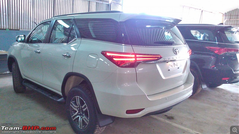 Scoop! Next-gen Toyota Fortuner spotted. EDIT: Preview on page 14-img20161024wa0019.jpg