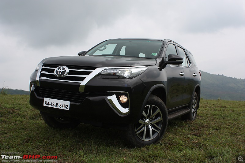 Scoop! Next-gen Toyota Fortuner spotted. EDIT: Preview on page 14-img_6928.jpg