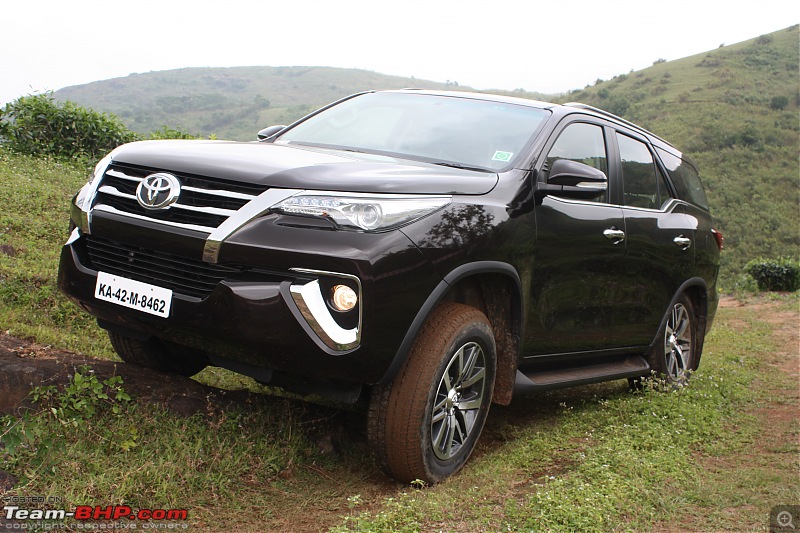 Scoop! Next-gen Toyota Fortuner spotted. EDIT: Preview on page 14-img_6986.jpg