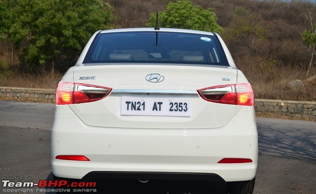 Hyundai Xcent Facelift caught testing. EDIT: Launched at Rs. 5.38 lakh-hyundaixcentreviewrear1024x677.jpg