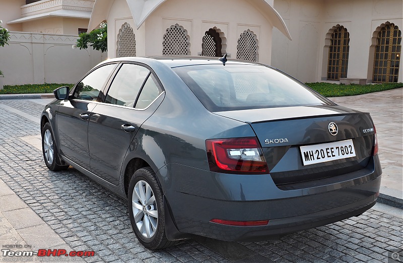 A close look: The 2017 Skoda Octavia Facelift with hands-free parking-p6210175.jpg