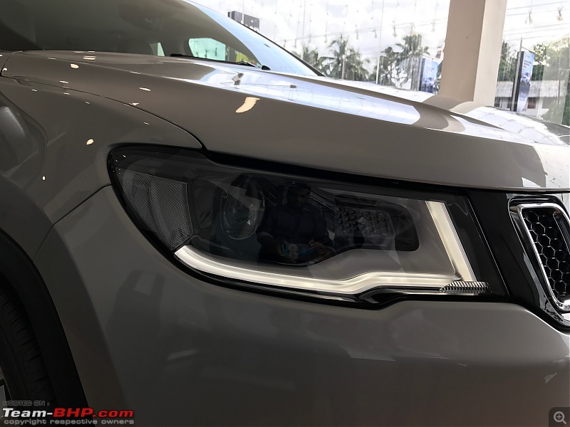 Meeting the Jeep Compass. EDIT: Priced between 14.95 to 20.65 lakhs-drl.jpg