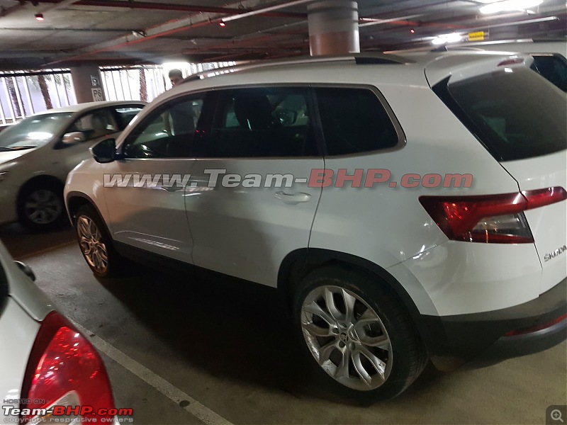 Scoop! Skoda Karoq SUV caught in India-20171021_171816.jpg