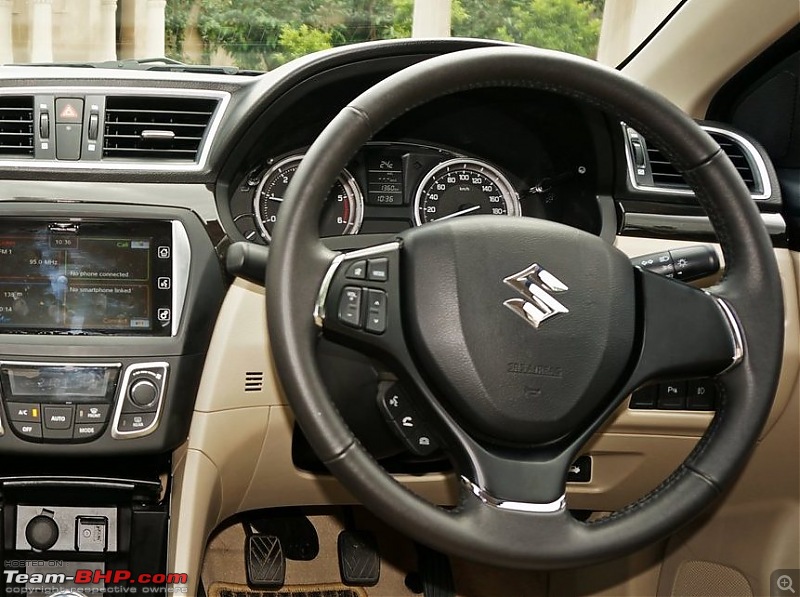 The best stock steering wheel among Indian cars-maruticiaz01.jpg