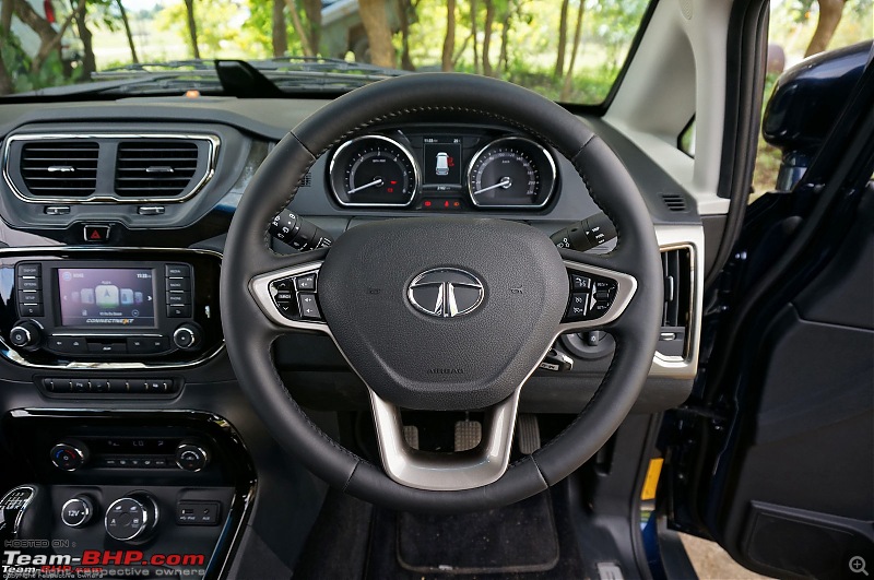 The best stock steering wheel among Indian cars-tatahexa03.jpg
