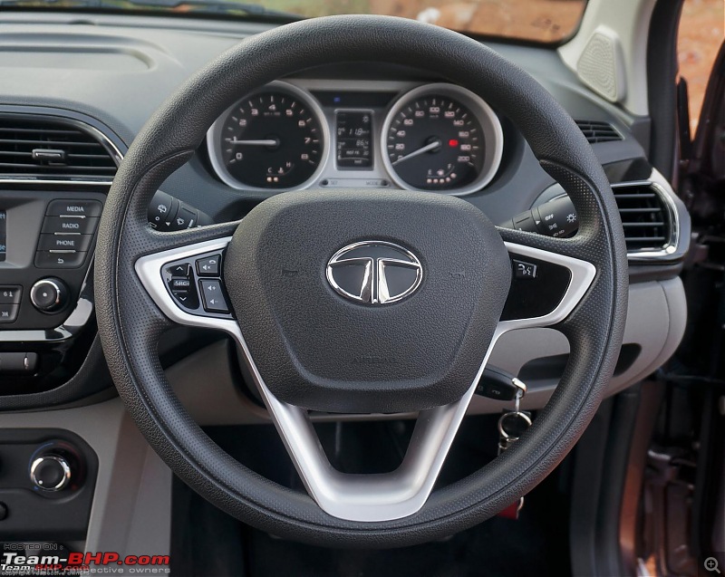 The best stock steering wheel among Indian cars-tatazica031.jpg