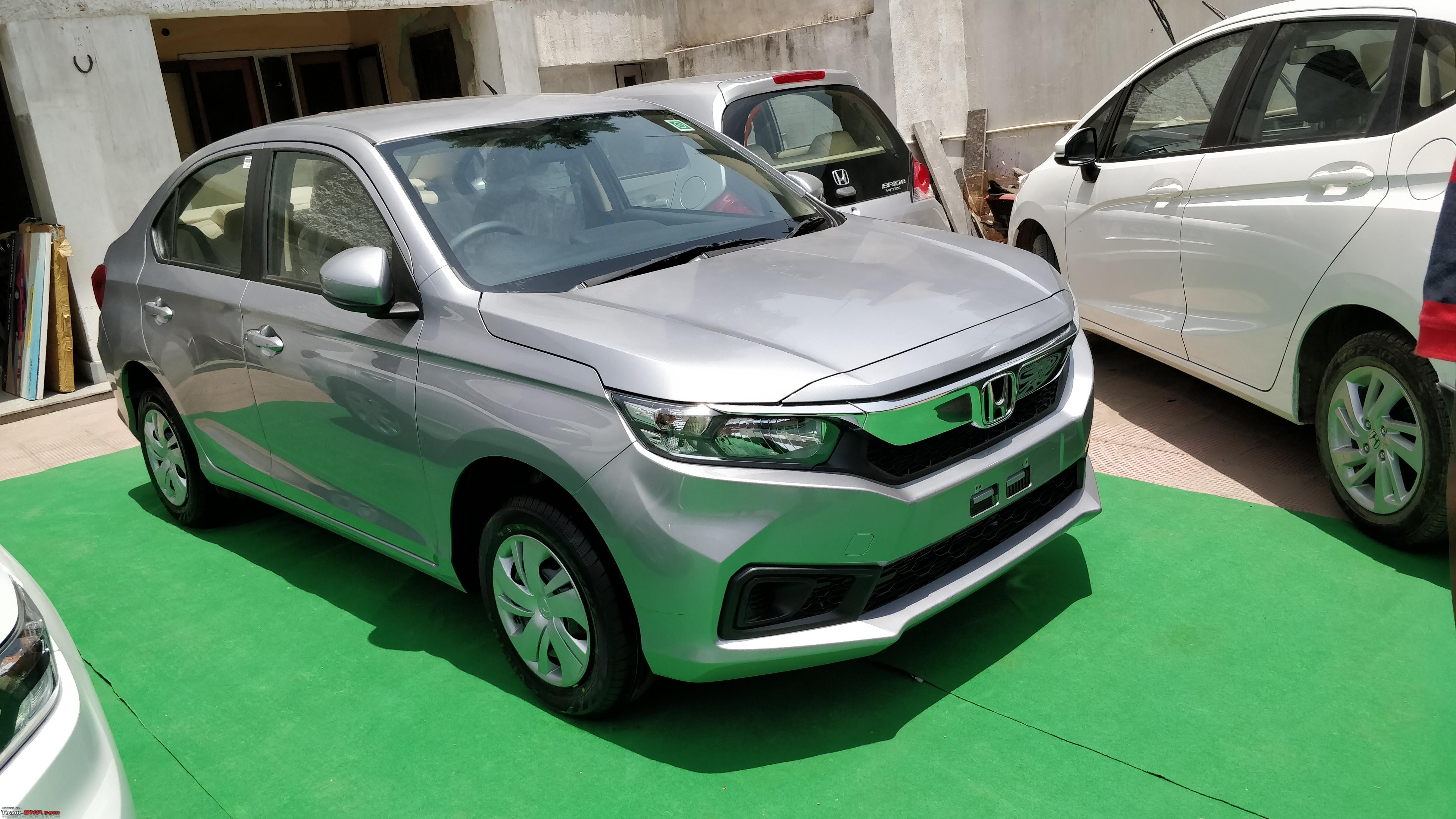 Honda Amaze @ Auto Expo 2018. Now launched at Rs 5.60 ...